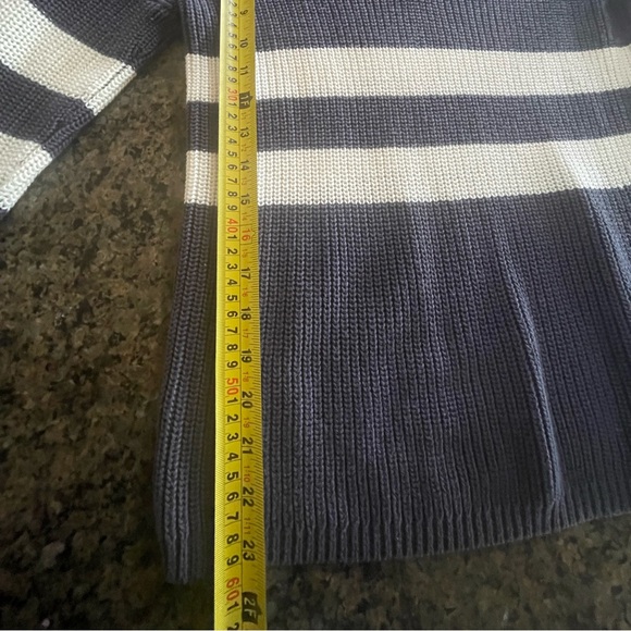 Pink Rose cropped sweater - Picture 5 of 6